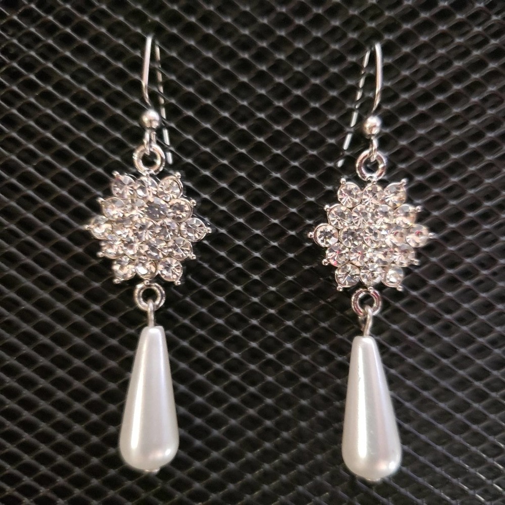 Rhinestone hexagon and white faux pearl teardrop earrings